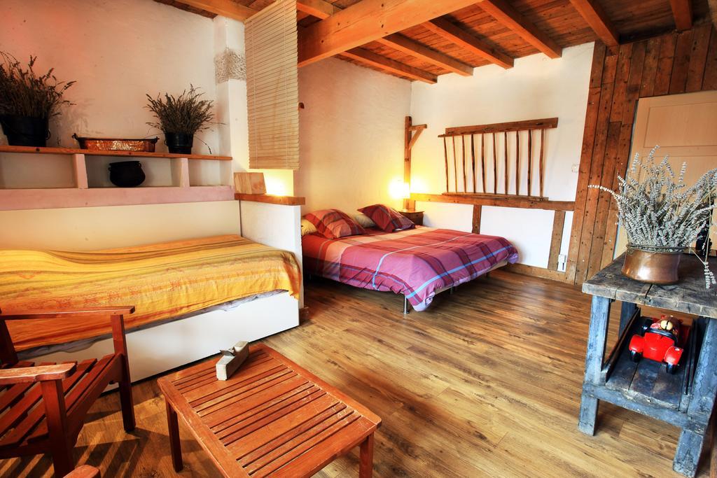 La Ferme Modele Hotel Châtillon-la-Palud Camera foto